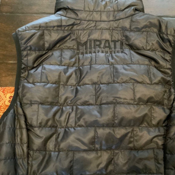 PATAGONIA Women's NANO PUFF VEST  , size S, NWT, MSRP$189 - Picture 4 of 4